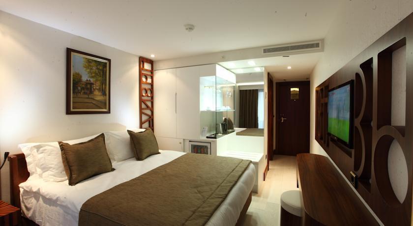 Hotel Victory & Istanboel